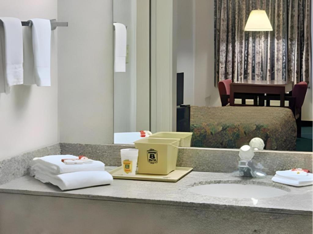 Express Inn Кейті Екстер'єр фото