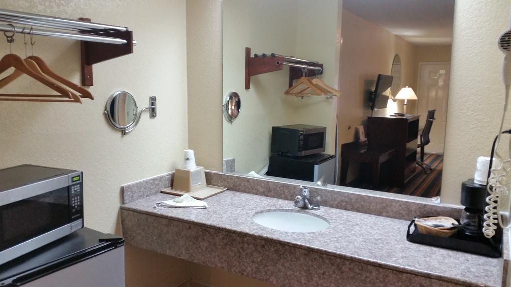 Express Inn Кейті Екстер'єр фото